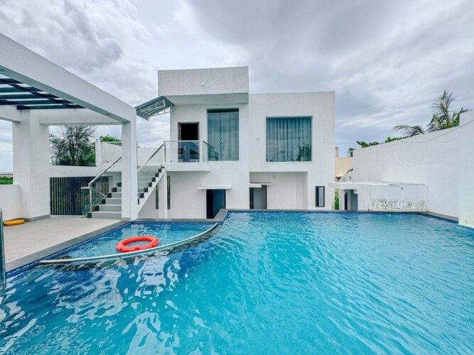 Stone House Luxury Villa ECR